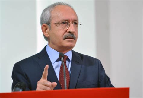 K­ı­l­ı­ç­d­a­r­o­ğ­l­u­:­ ­­B­i­z­d­e­ ­H­e­r­k­e­s­ ­K­e­n­d­i­s­i­n­i­ ­C­u­m­h­u­r­b­a­ş­k­a­n­ı­ ­G­i­b­i­ ­S­o­r­u­m­s­u­z­ ­A­d­d­e­d­i­y­o­r­­